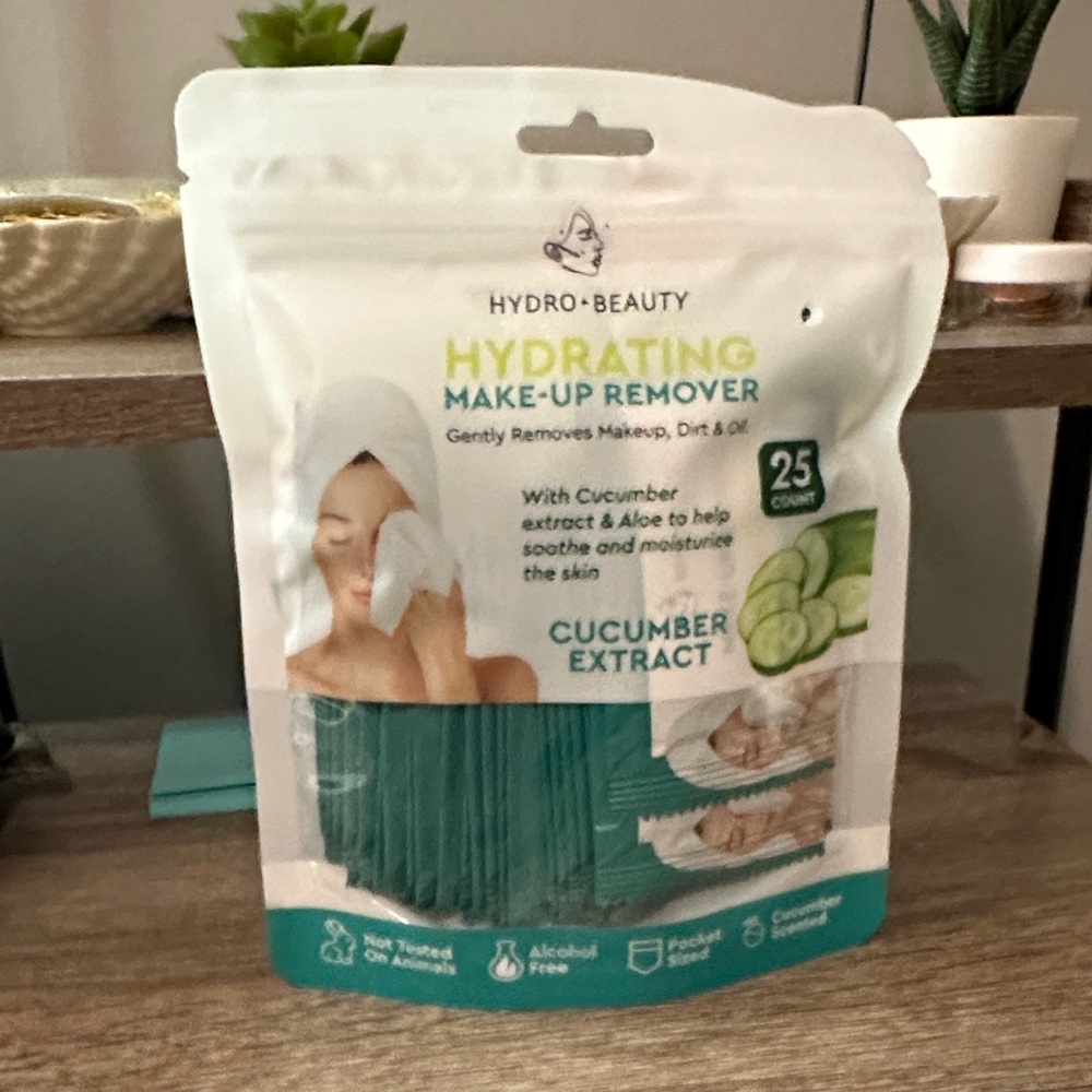 Hydro Beauty Hydrating Makeup Remover Wipes